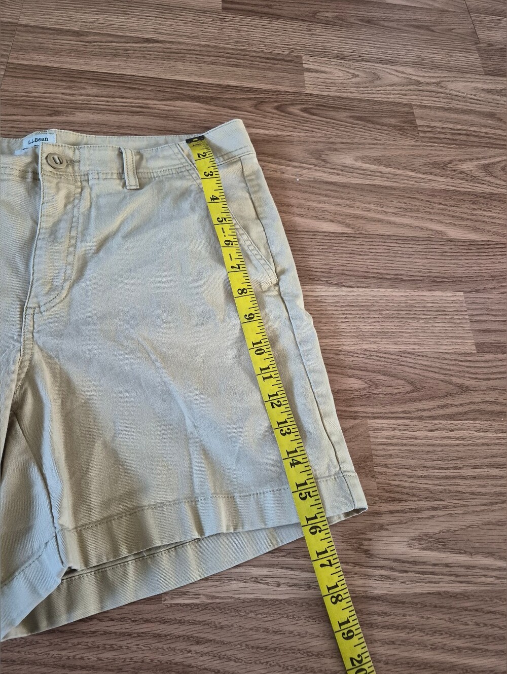 L.L. Bean Favorite Fit Women's Yellow Shorts - Picture 4 of 7